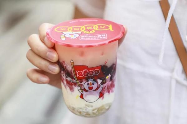 开一个蜜雪冰城奶茶店大概多久回本，蜜雪冰城加盟费多少钱